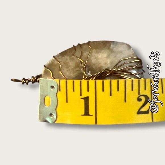 Tree of Life Wire-Wrapped Stone Pendant – Natural Elegance - Picture 7 of 8